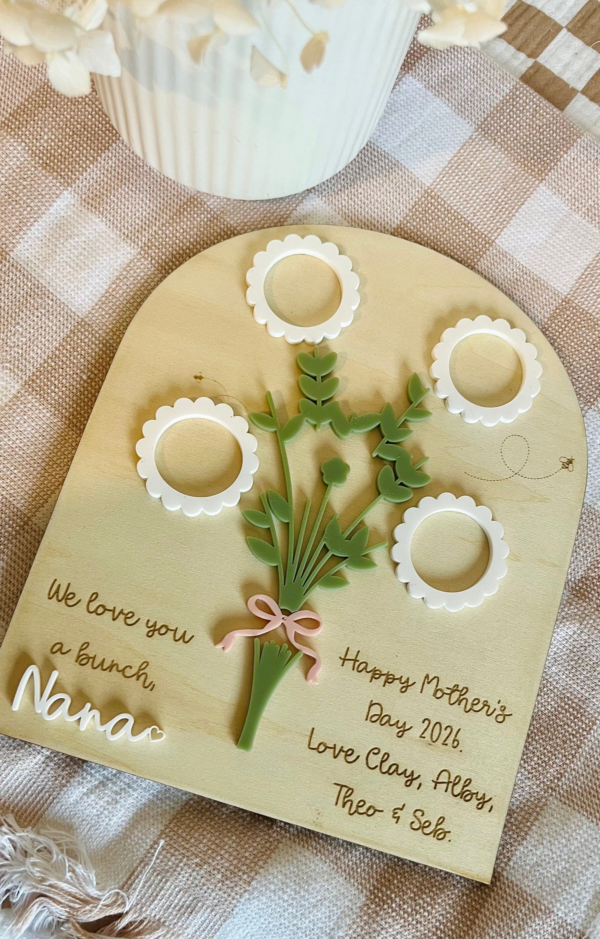 Nana’s bunch of flowers plaque