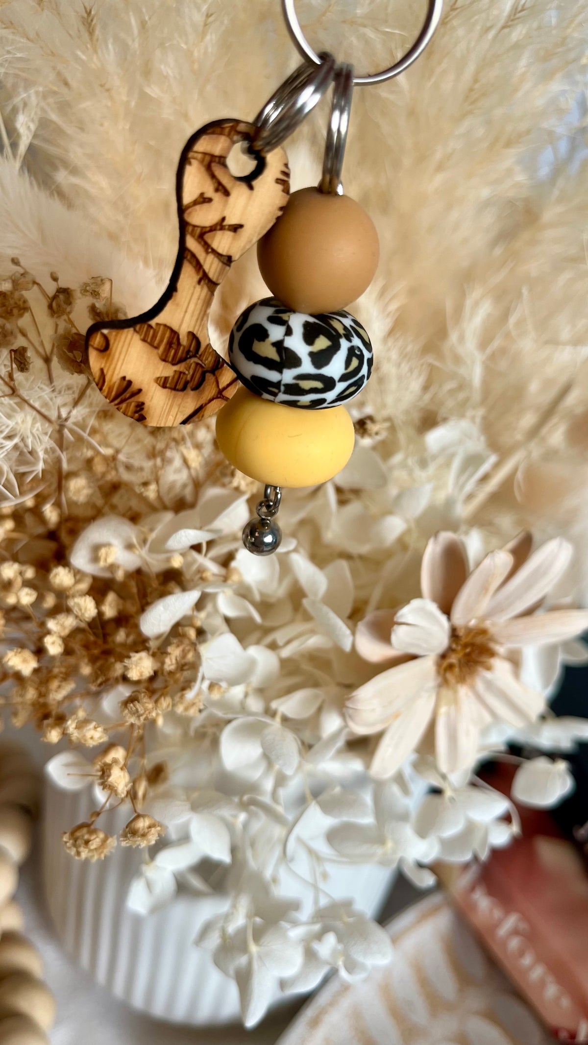 Engraved leopard trolley token keychain