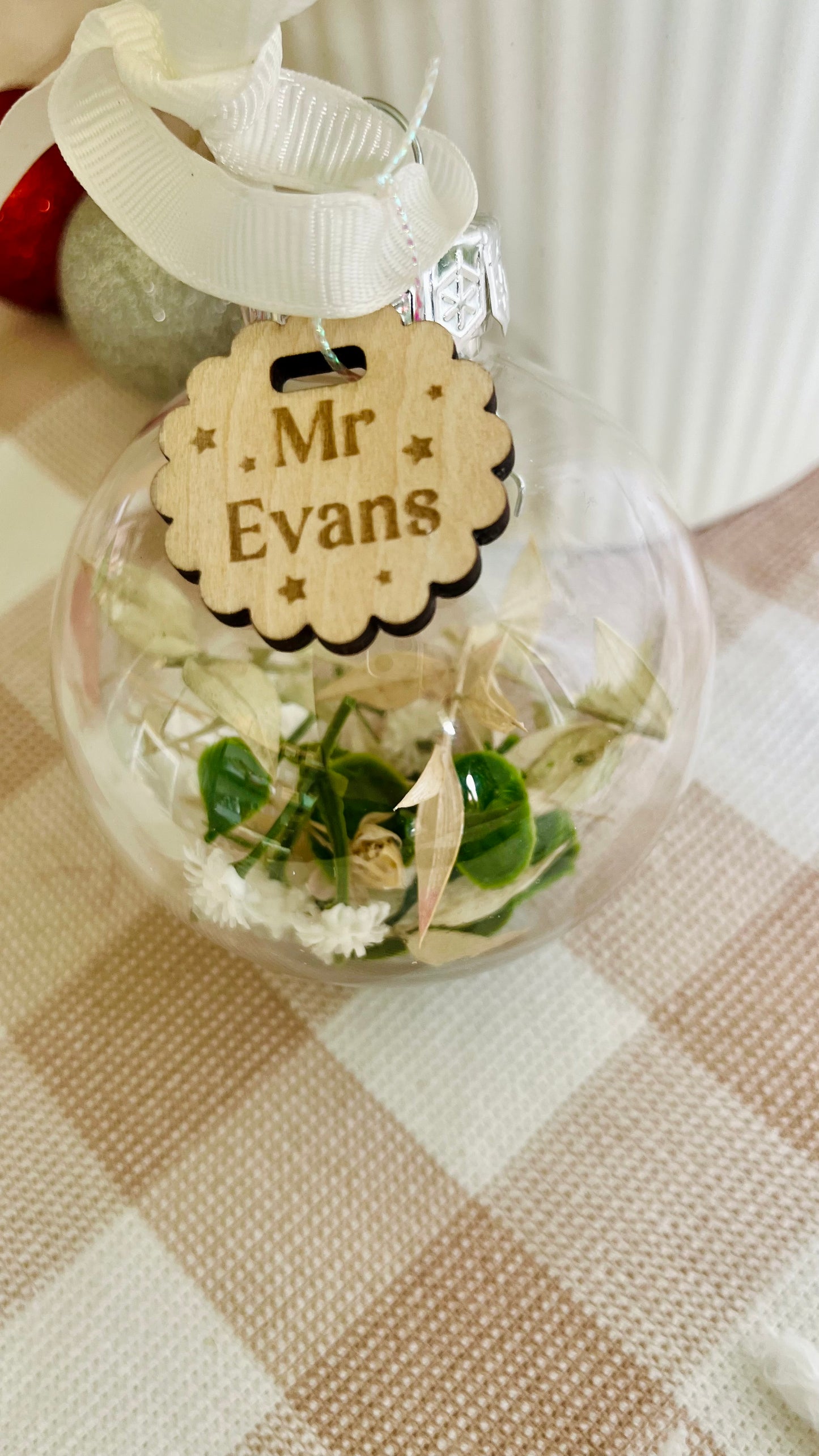 Dried flower bauble + tag