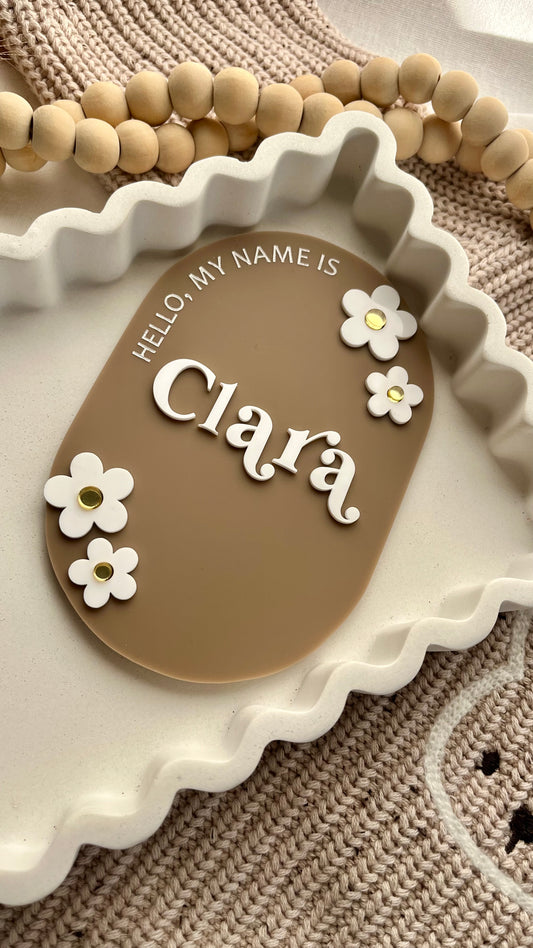 Acrylic daisy birth announcement plaque