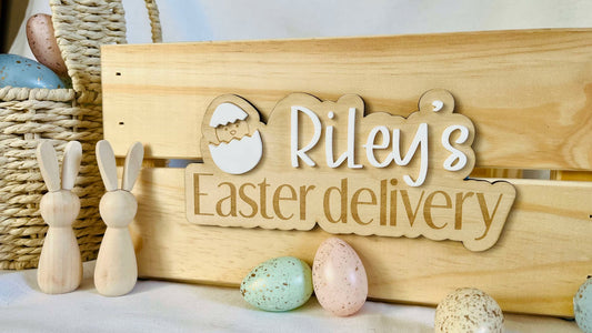 Hatching egg plaque