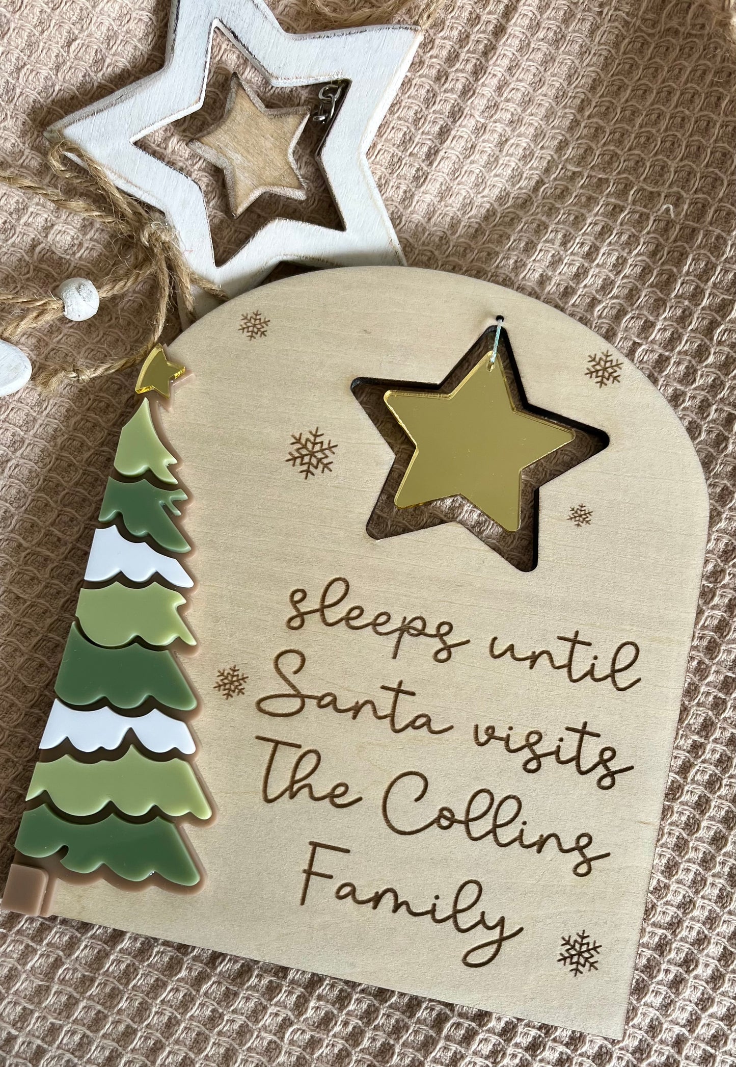 Green tone personalised countdown sign