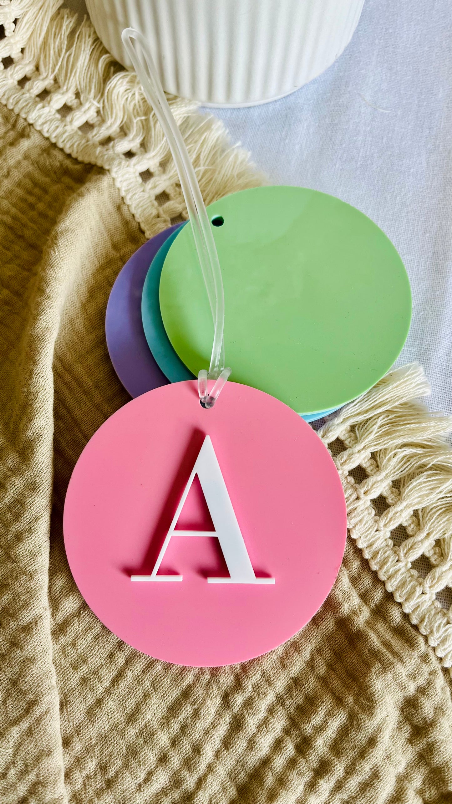 Round acrylic tags