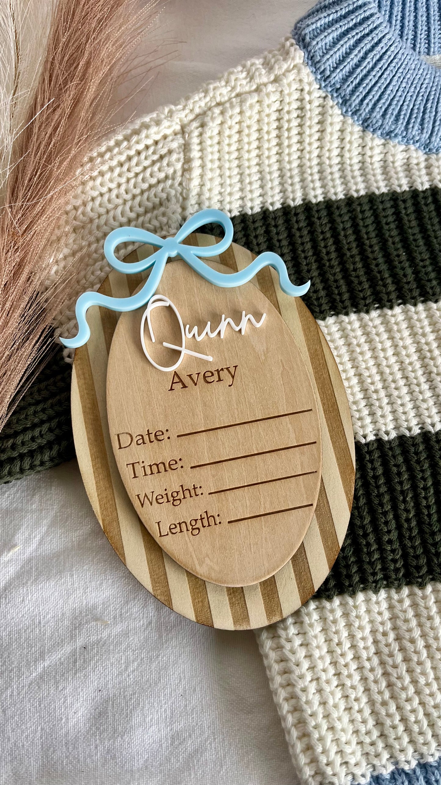 Stripey bow topper birth announcement plaque