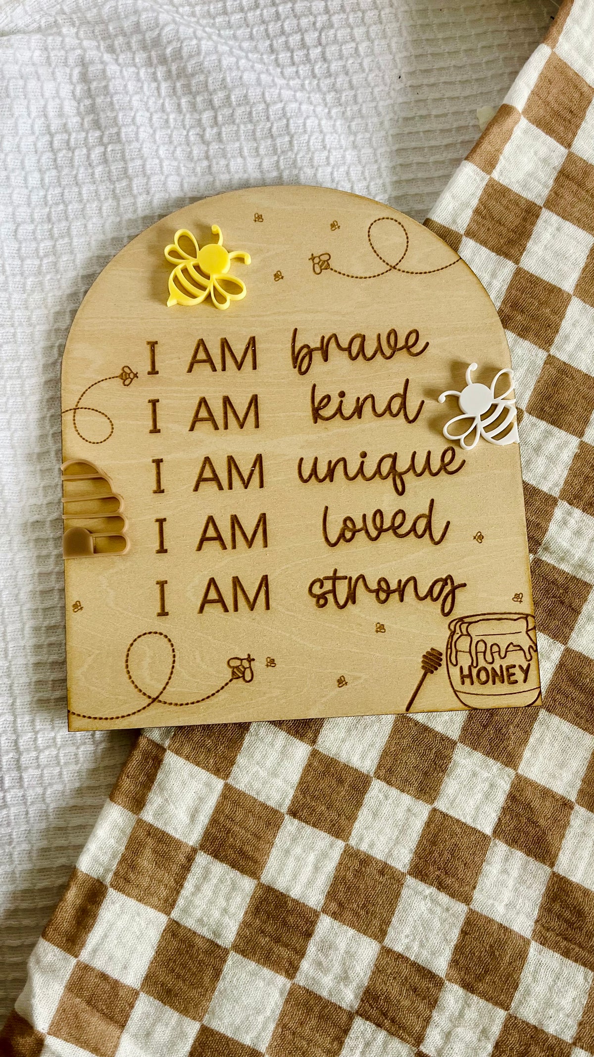 BEE-autiful affirmation plaque