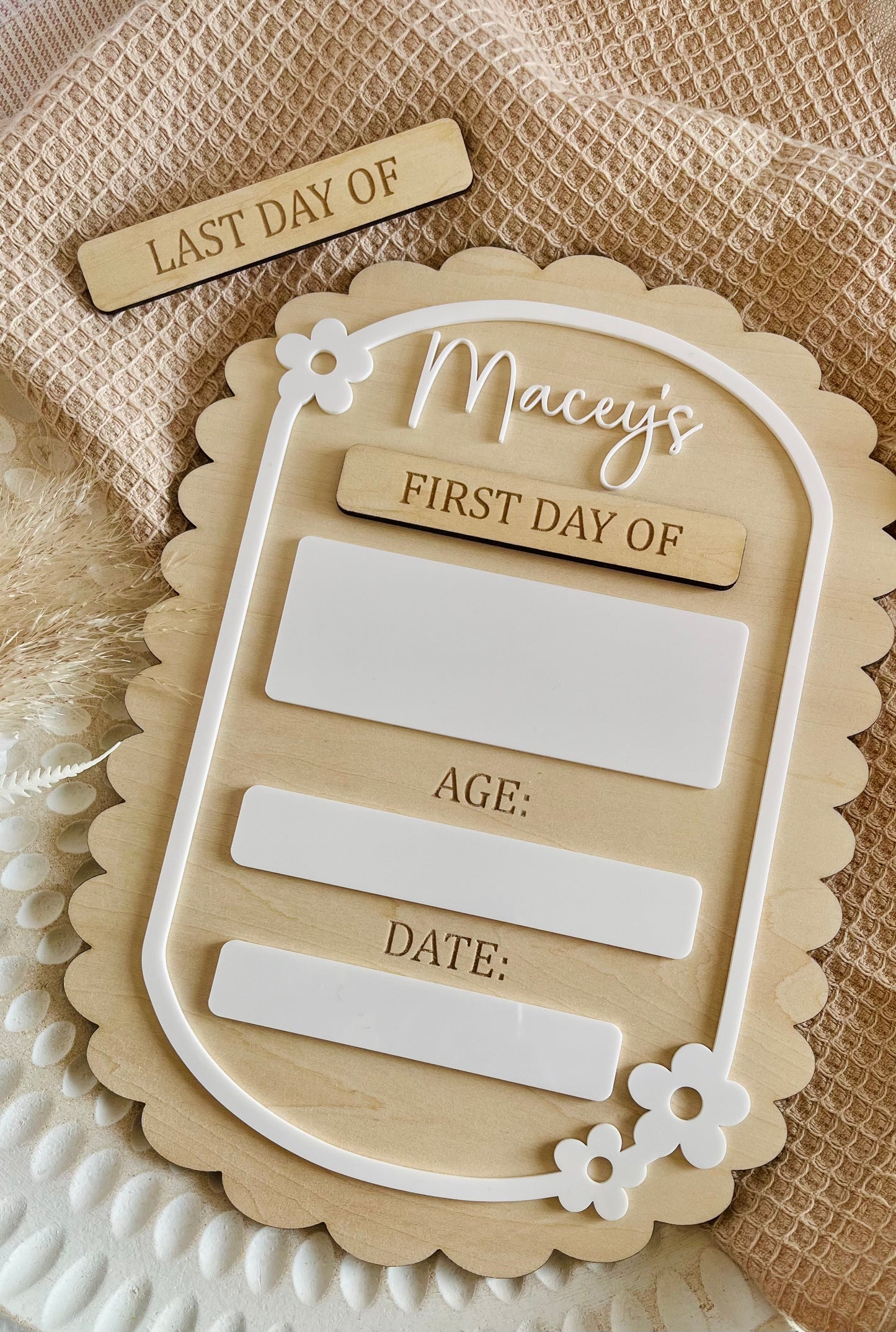 Large daisy first day board