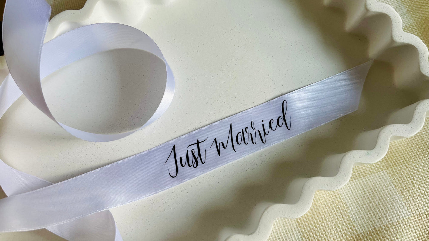 Champagne tower ribbon