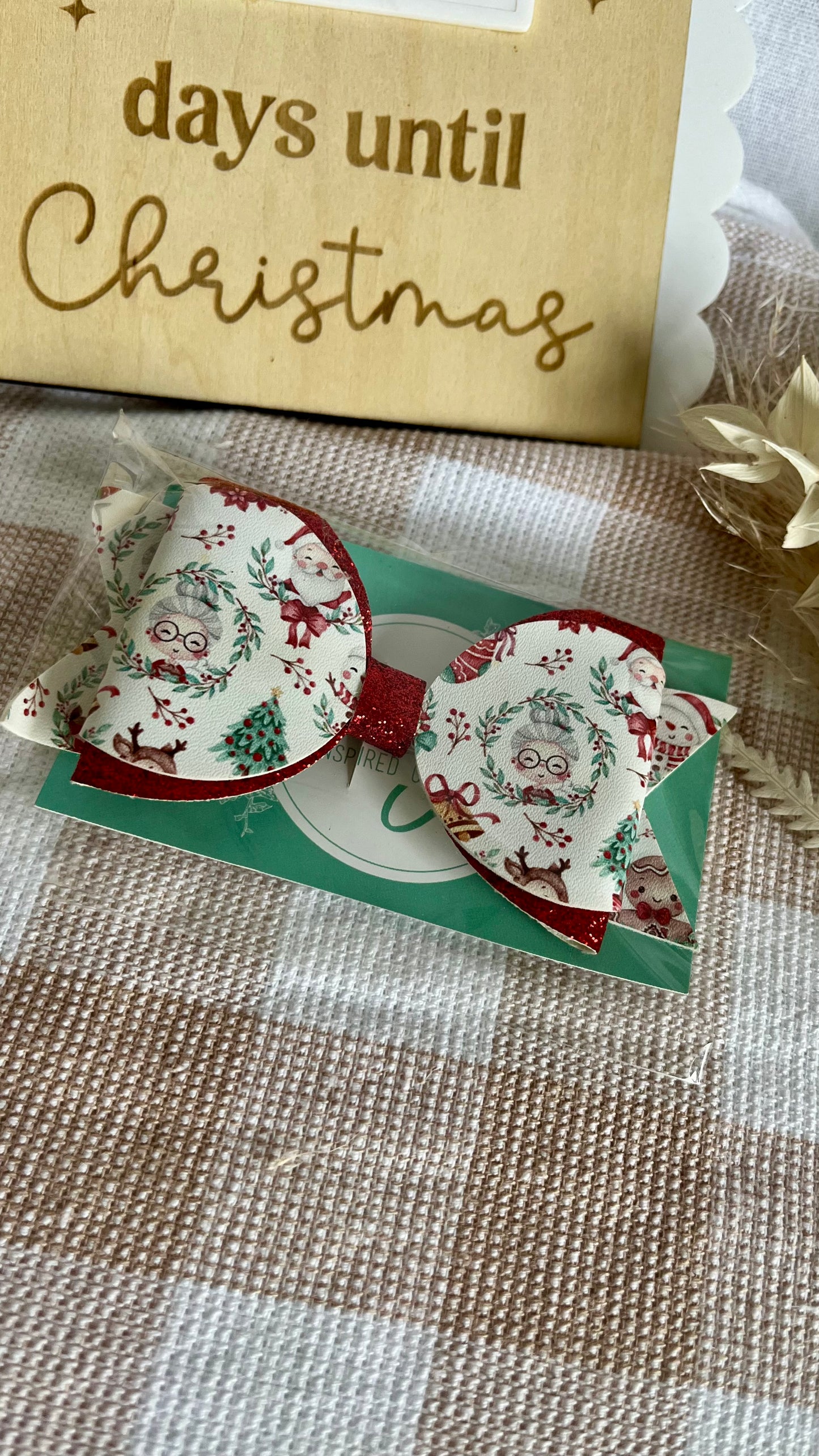 Christmas theme hair bows