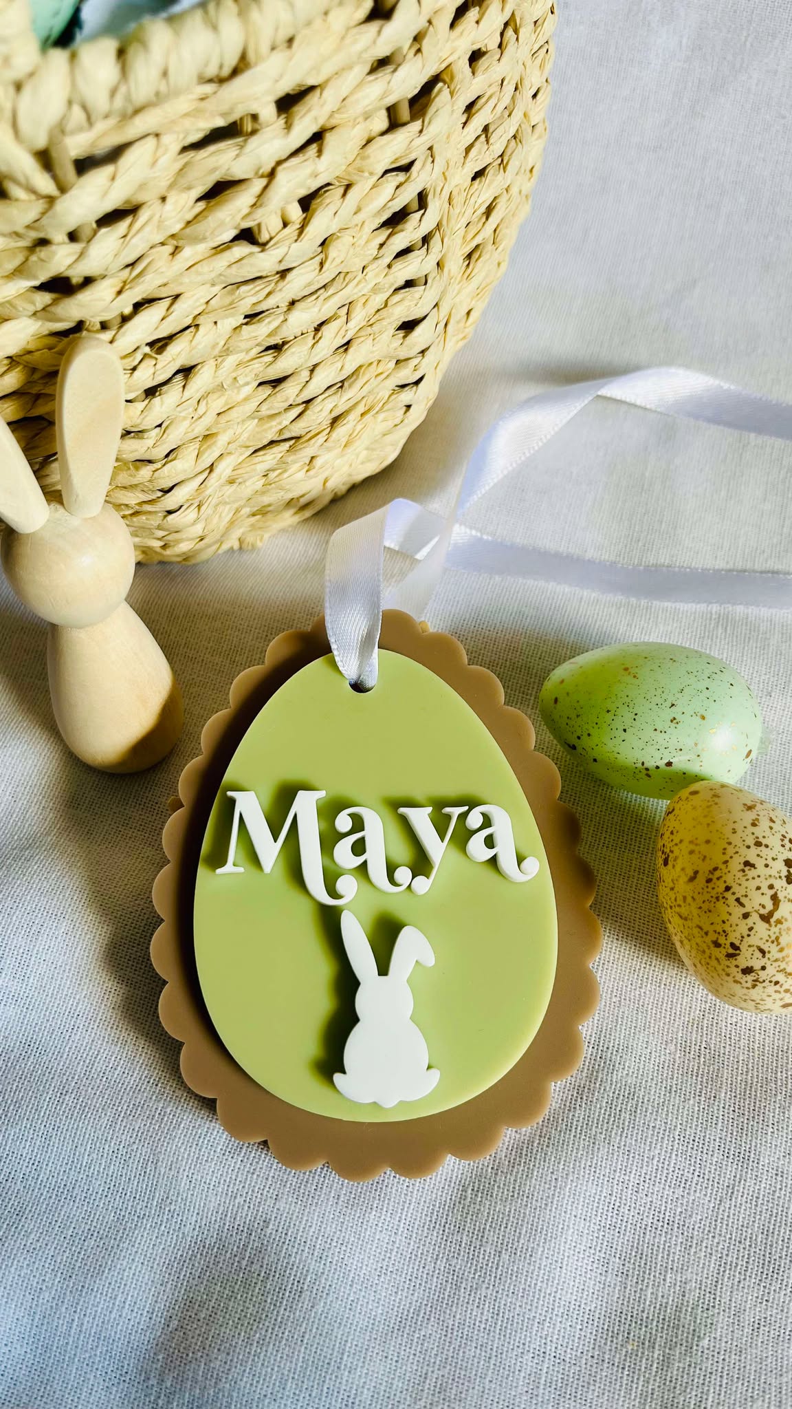 Scallop Easter egg basket tags