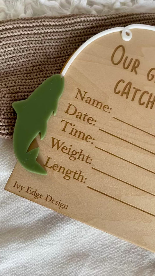 Fishing arch birth announcement plaque